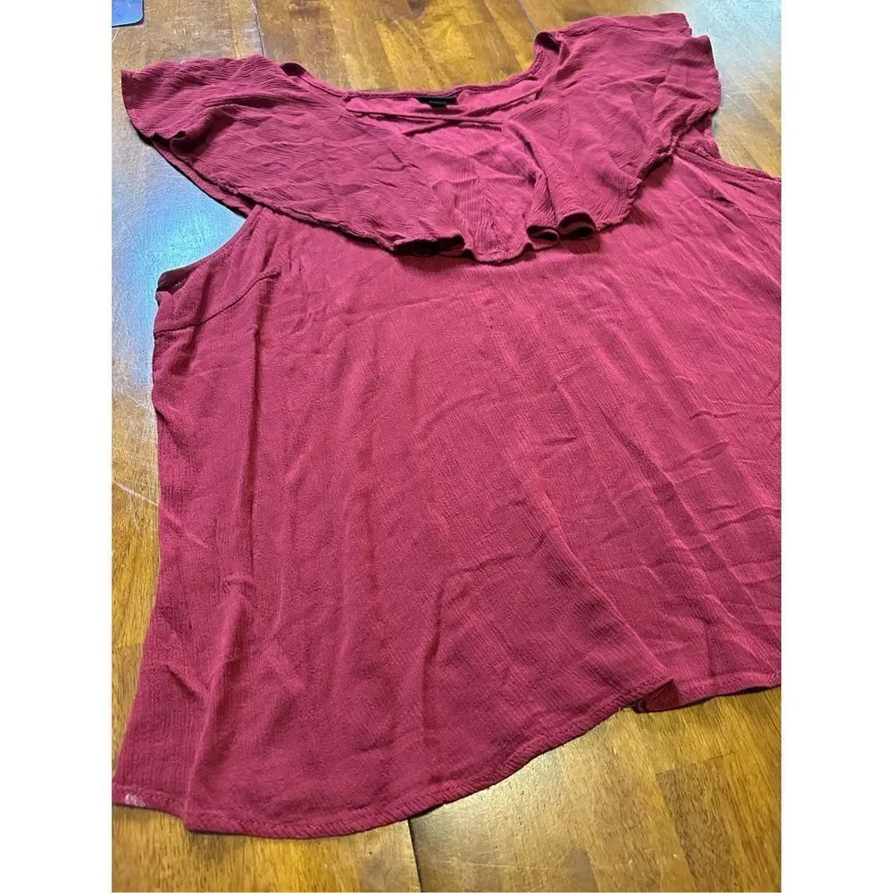 Torrid Womens Plus Size 3X Rayon Stretch Ruffle Chest Accent Burgundy Shirt Top